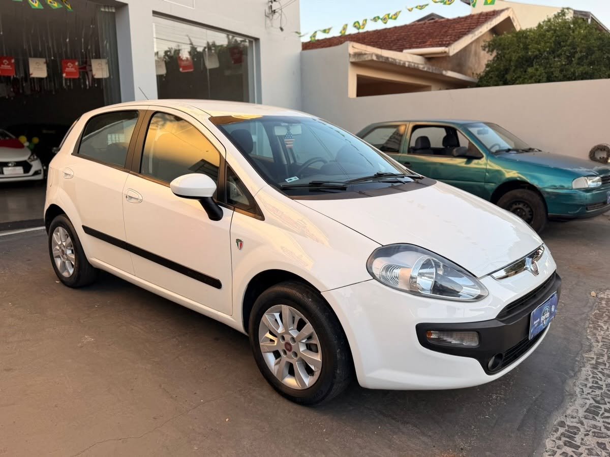 Fiat Punto Attractive 1.4 FLEX COMPLETO